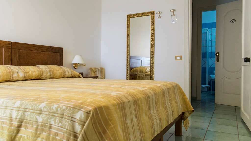 Hotel Baia Palinuro Pokoj fotografie